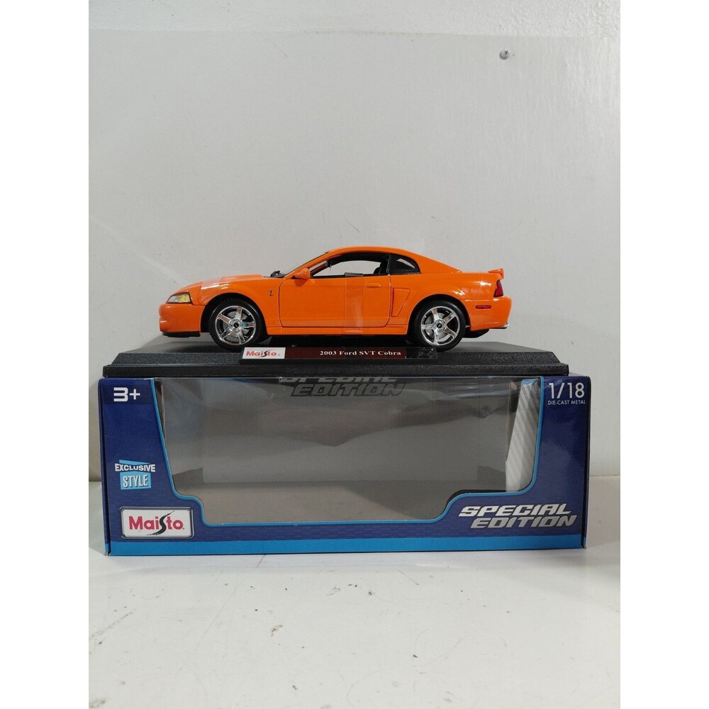 Maisto 31647 Special Edition 1:18 Diecast 2003 Ford Mustang SVT Cobra w/box